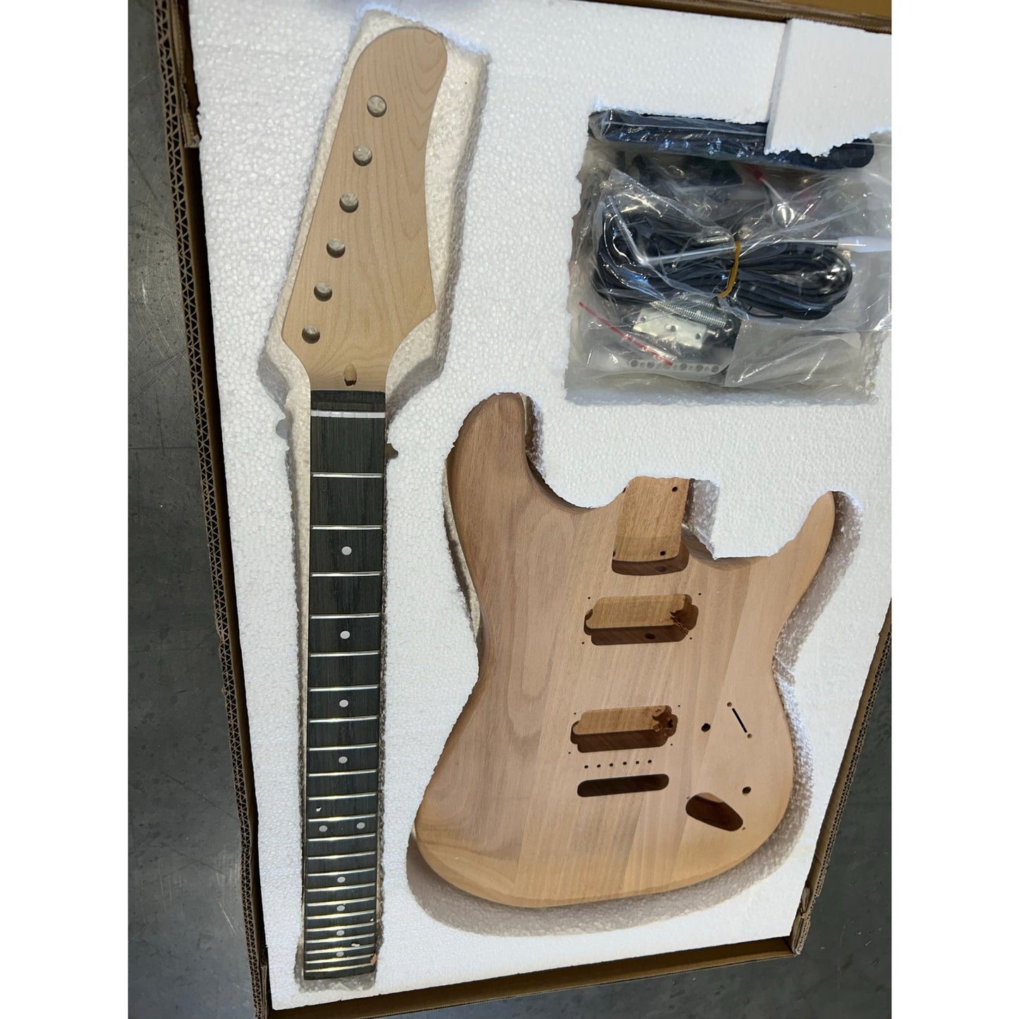 Build-Your-Own Glarry DIY GST Electric Guitar Kit –Unfinished Mahogany Body-New