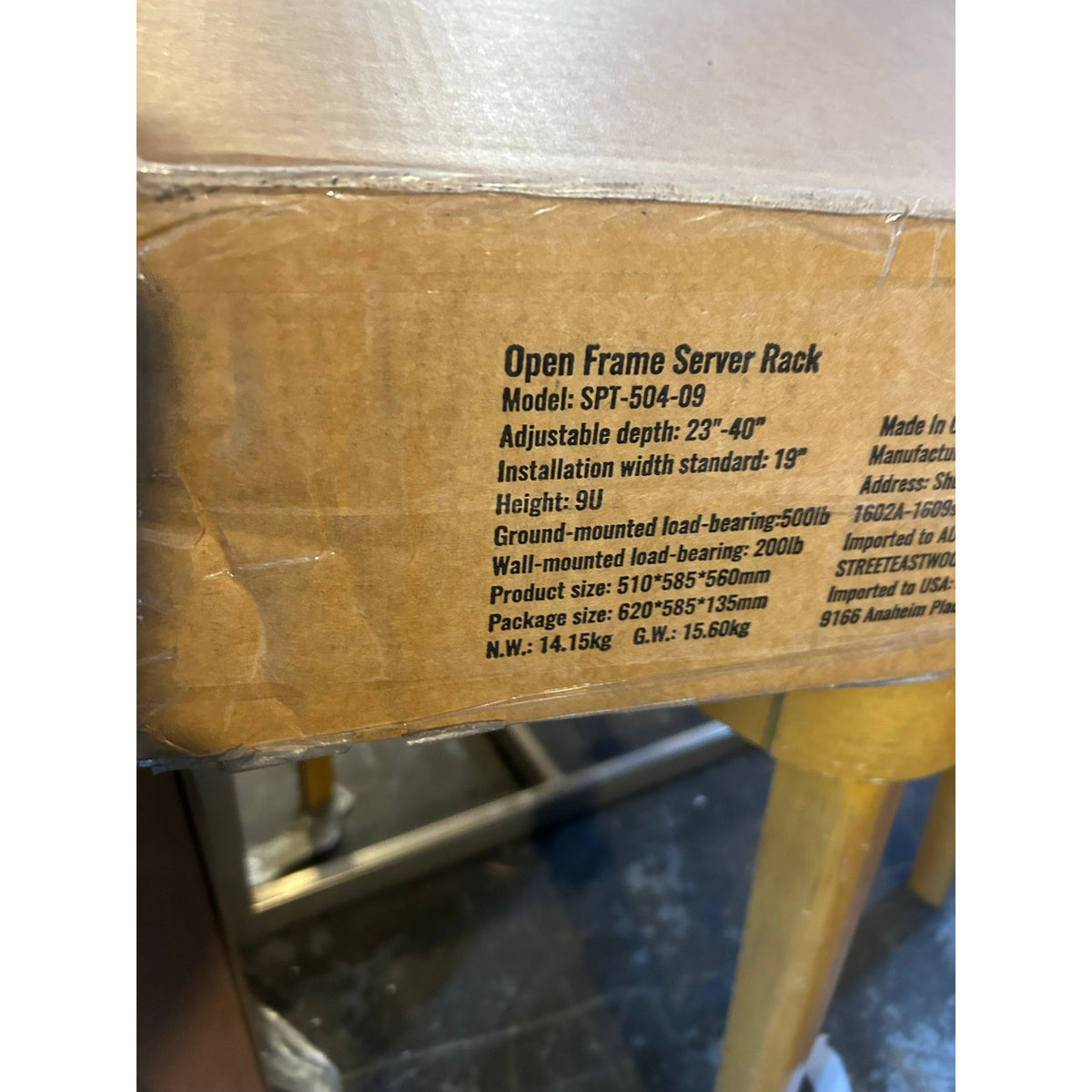 VEVOR Adjustable Open Frame Server Rack – Open Box