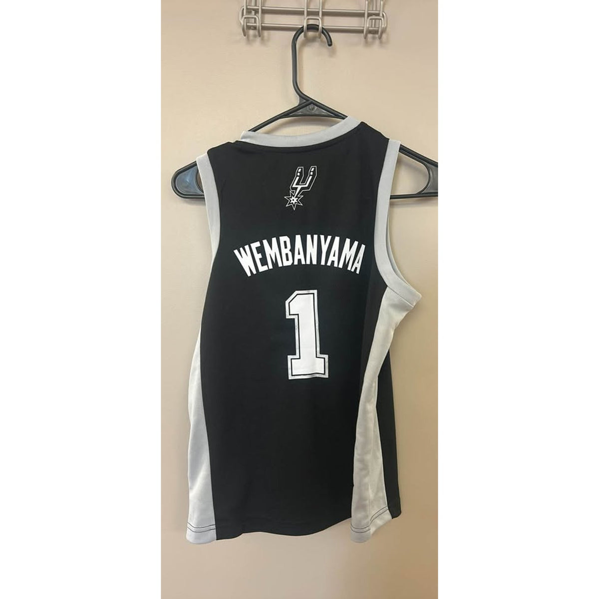 NBA San Antonio Spurs Victor Wembanyama Jersey Size Medium