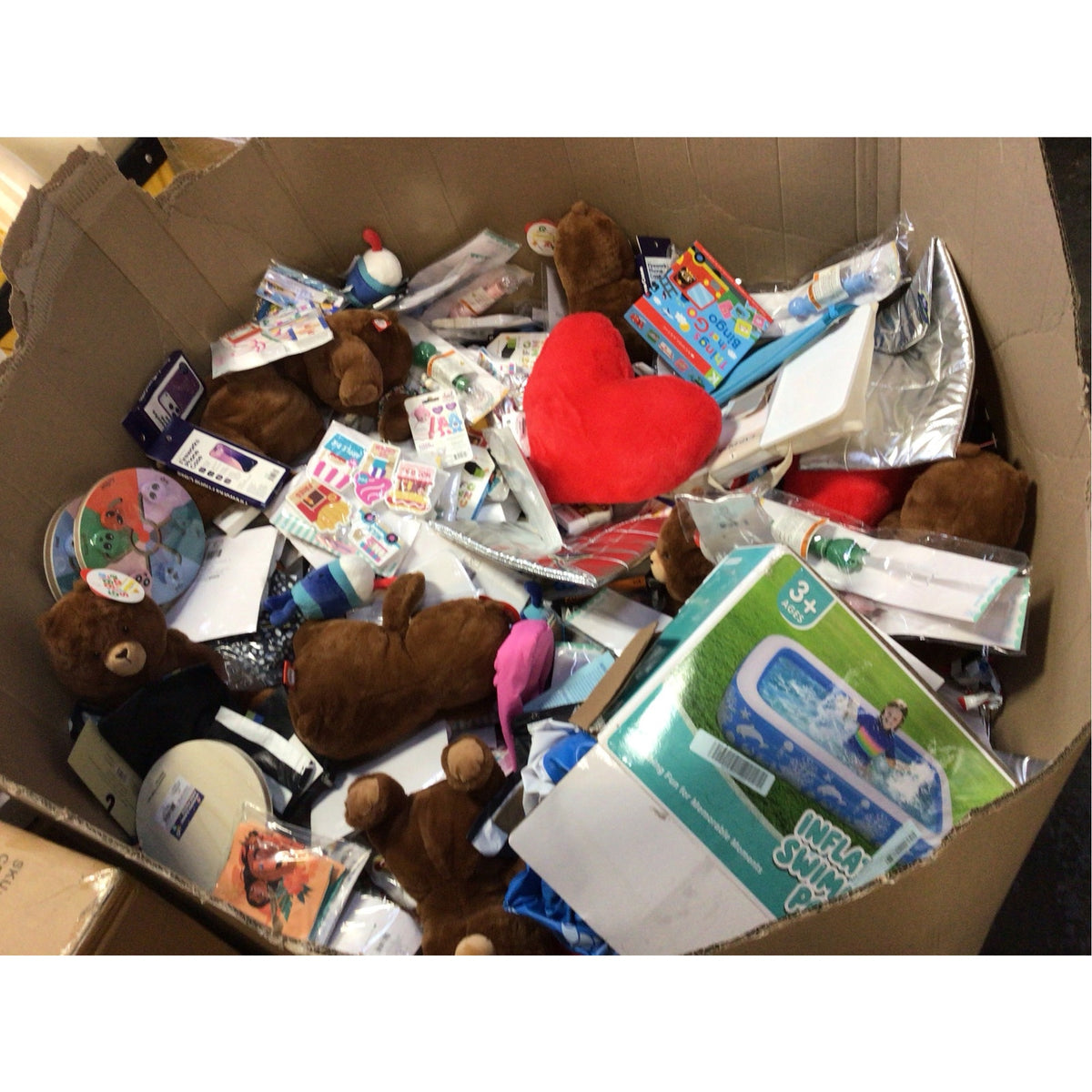HPC TOY & NOVELTY PALLET- 1000+ PIECES