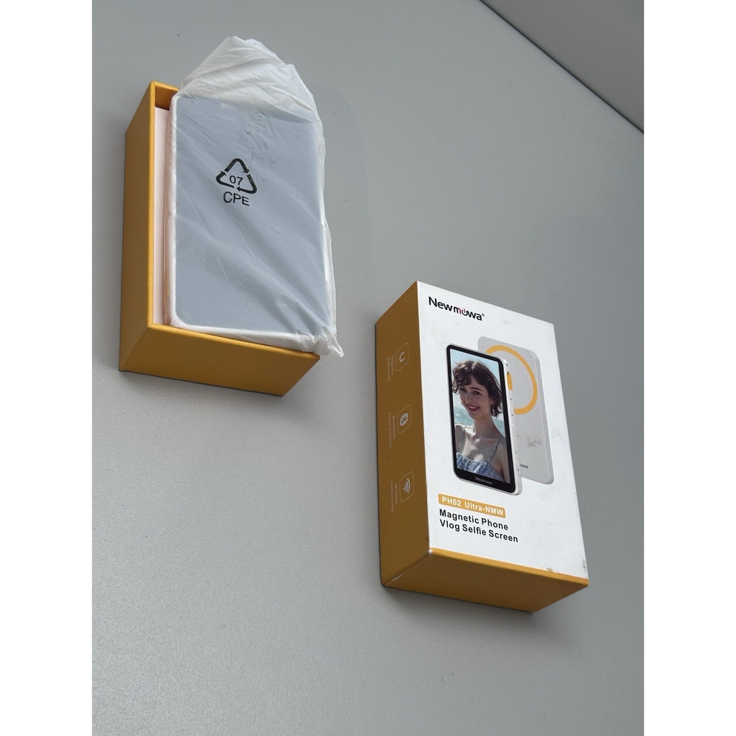 Newmowa PH02 Ultra-NMW Magnetic Phone Vlog Selfie Screen