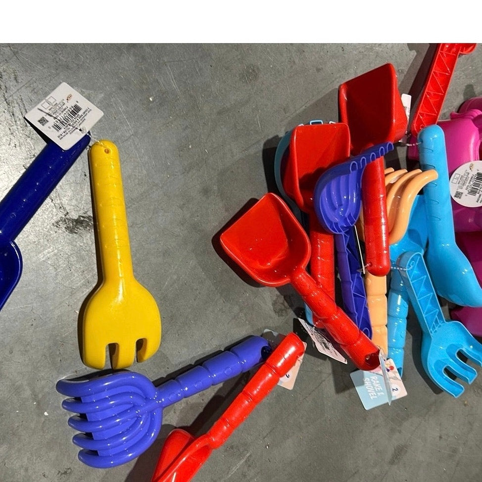 30pc Lot of Kids Sand & Water Toy Set Random Mix Shovels Rakes Molds NWT