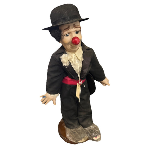 Dynasty Doll Collection. Park Avenue Clyde ( Clown )